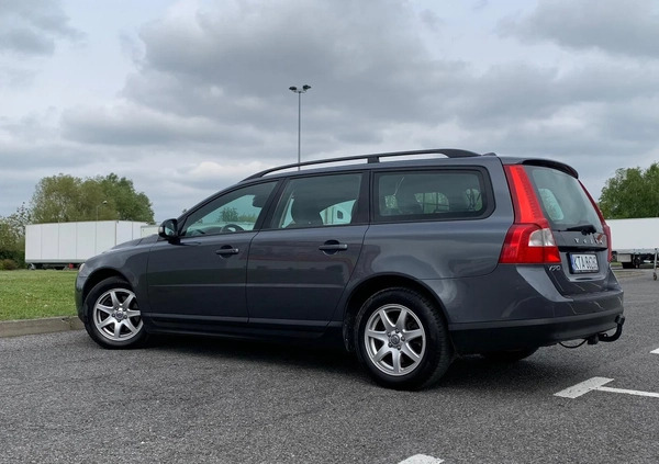 Volvo V70 cena 20000 przebieg: 334000, rok produkcji 2008 z Tarnów małe 121